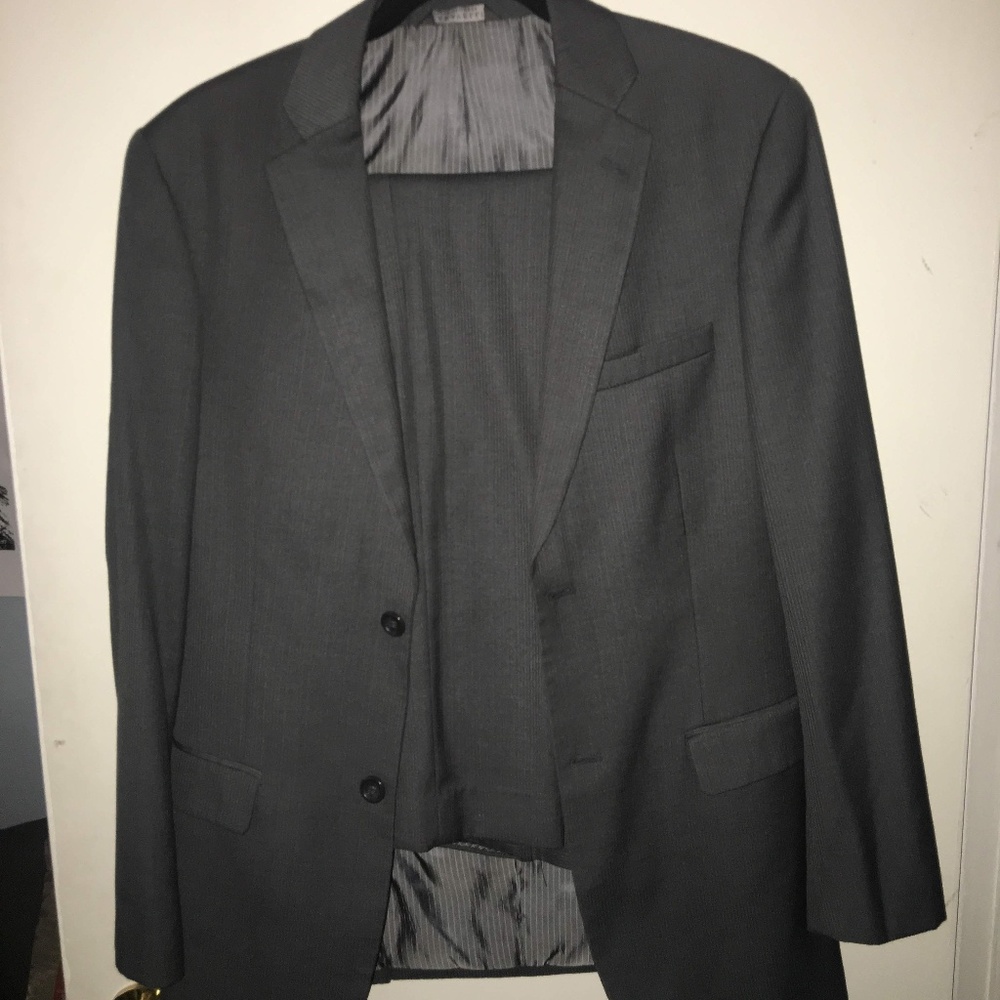 Caravelli Slim Fit Suit